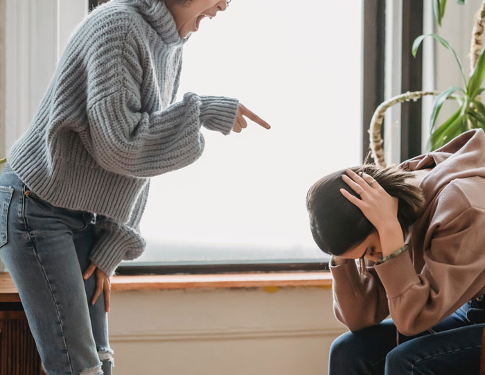 &ldquo;You Can&rsquo;t Say I Didn&rsquo;t Warn Her&rdquo;: Woman Exacts Petty Revenge On Narcissistic Mother By Only Telling Her The Truth