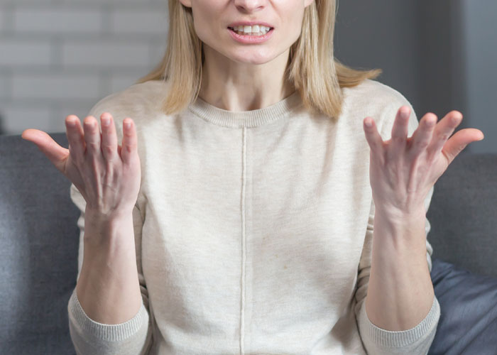 Neighbors Keep Parking In This Person’s Specially Reserved Spot, They Lose Patience And Call The Cops Neighbors Keep Parking In This Person’s Specially Reserved Spot, They Lose Patience And Call The Cops