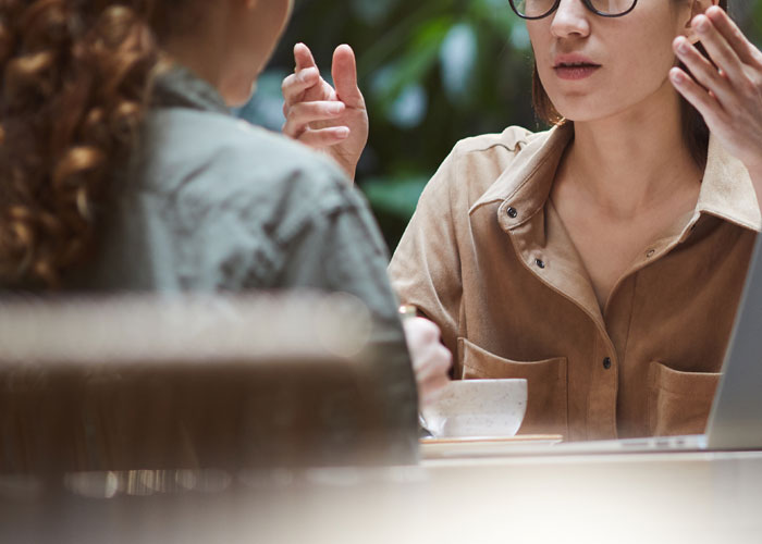 Childfree Coworker Says She Has Plans Instead Of Helping Colleague, Defends Herself Online After Colleague Catches Her Having A Solo Picnic