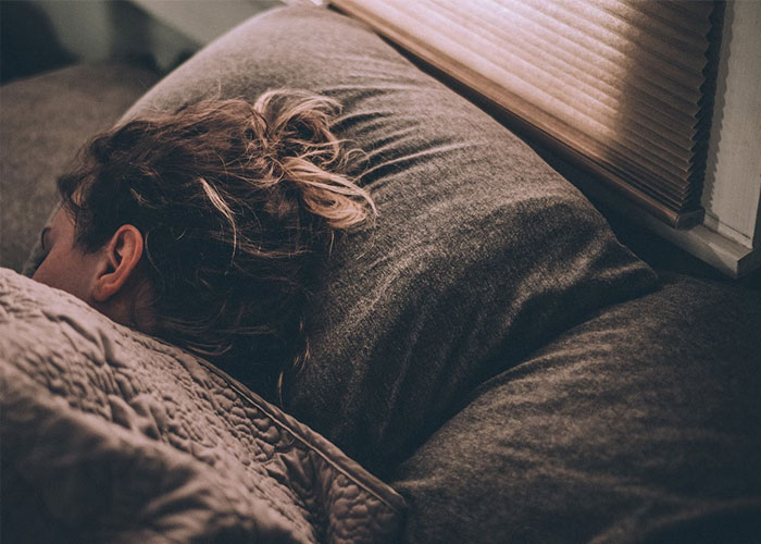 “I Was Able To Look Up His Obituary And The Photo Matched His Appearance”: 30 Creepy Encounters, As Shared By Internet Users