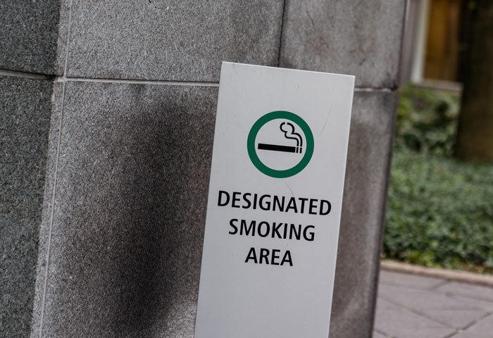 &ldquo;She Took Breaks As Frequently As The Smokers Did&rdquo;: Employee Gets Reported For Being On Her Phone During Lunchtime, Ends Up Maliciously Complying