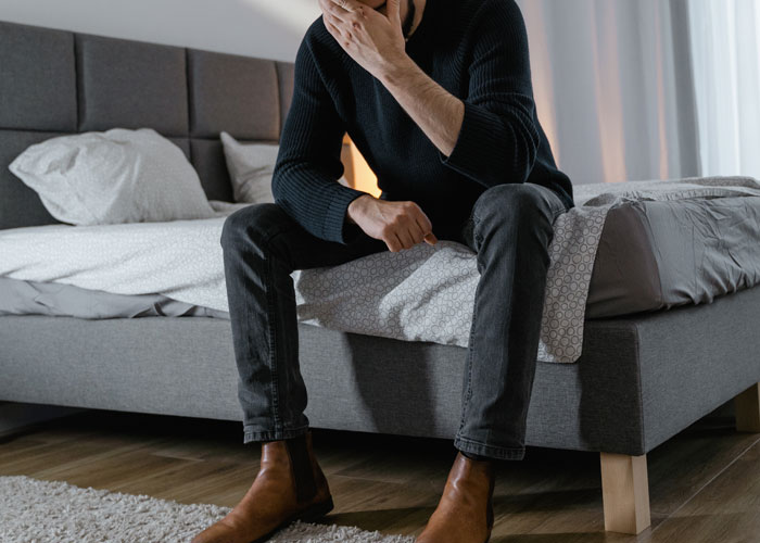 34 Subtle Red Flags That Indicate Someone Is A Bad Person