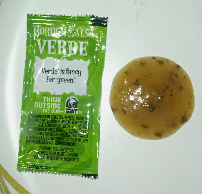 Person Asks "What Was Discontinued, But You Miss Like Hell And You Wish Came Back?", And 30 Folks Deliver