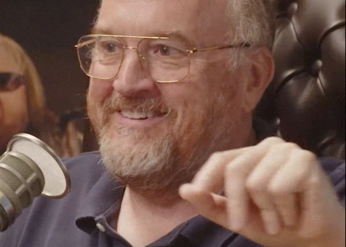 30 Of The Creepiest Things These Celebrities Ended Up Doing That Completely Shifted The Public’s Perception Of Them