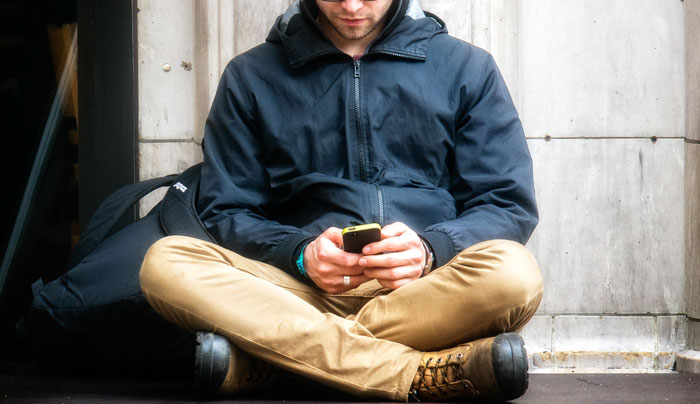 Guy Tells His Girlfriend "I Told You So" After Her Male Friend Tried To Hit On Her, Asks If He Was A Jerk