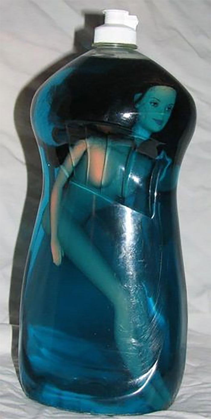 Random-Weird-Pictures-By-Things-In-Places