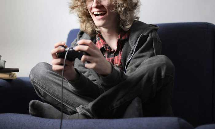 Manager Believes Age Equals Seniority And Demands Employee Do As She Says, They Maliciously Comply And Leave Her To Deal With The Fallout