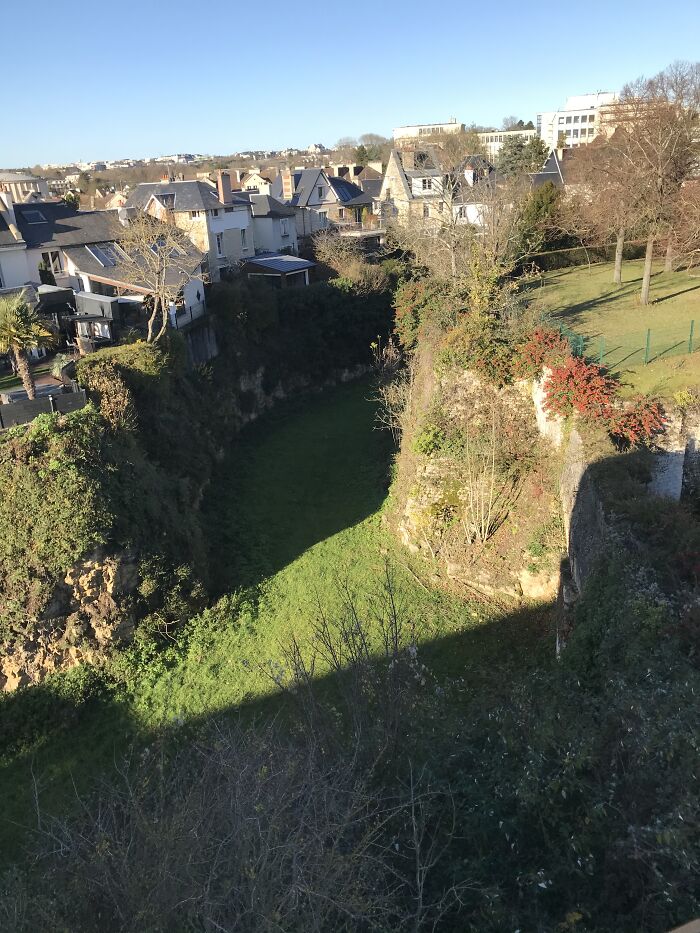 I Went To France Over A Year Ago And Here Are Some Of My Favorite Pictures (11 Pics)