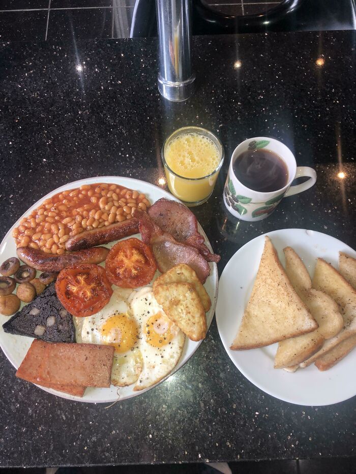 Sunday Morning Full English