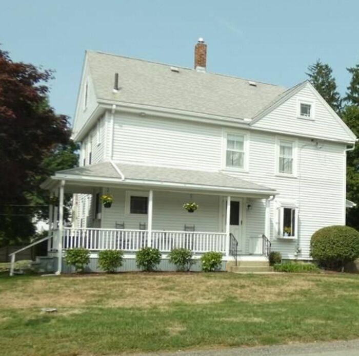 Closed Today!! Built In 1900!!