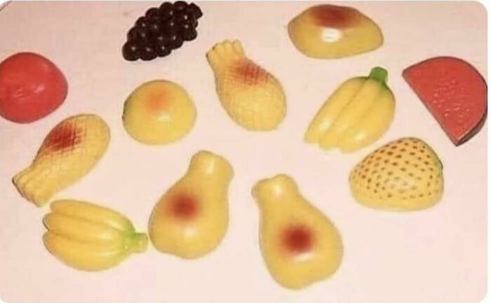 Almost Every Grandma Had These Magnets On Her Refrigerator. Right!?