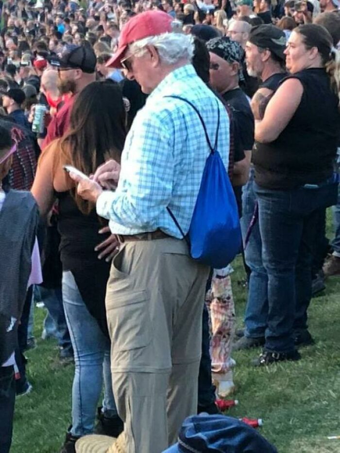 I Still Love Punk/Metal Music. But I'm Slowly Turning Into This Guy At A Slayer Show