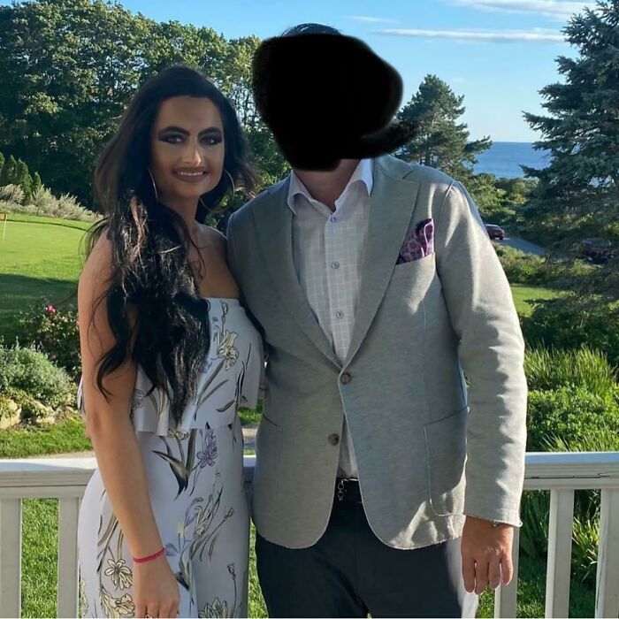 La descripción de la foto decía que tuvo “suerte de encontrar a la mejor maquilladora a último minuto” 