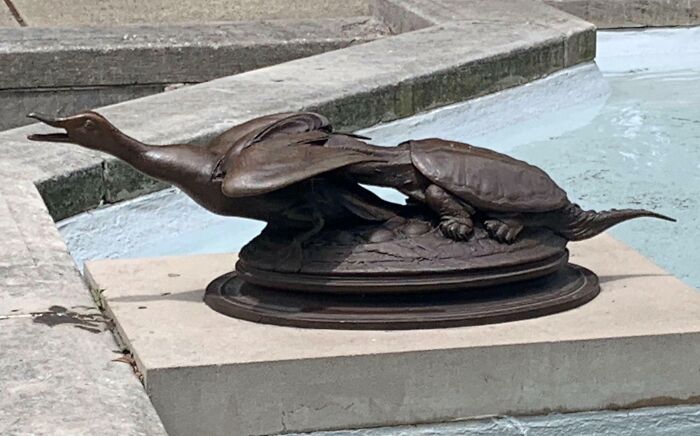 There’s This Statue By My Friend’s Office