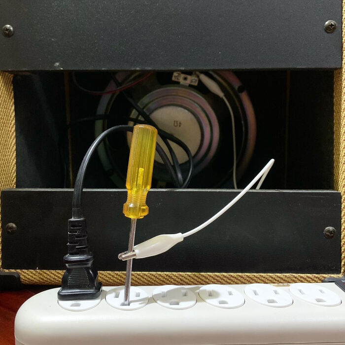 When The Guitar Amp Didn't Come With A Ground Wire