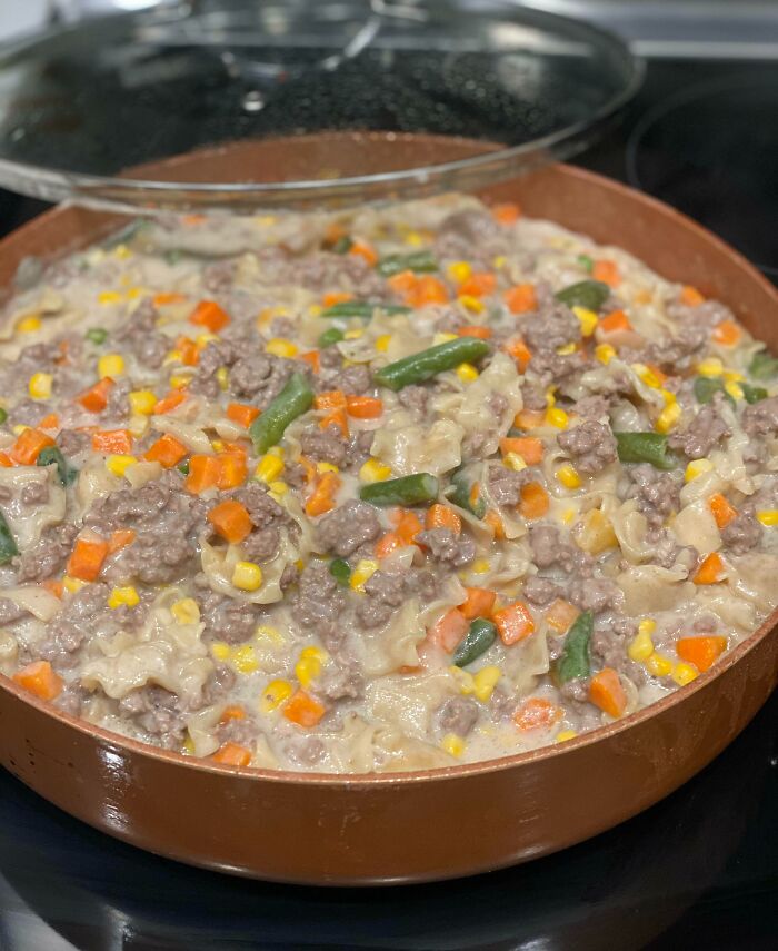 Combine Hamburger Helper And Mixed Veggies For A Cheap, Quick, And Surprisingly Delicious Meal. I Call It Poverty Helper