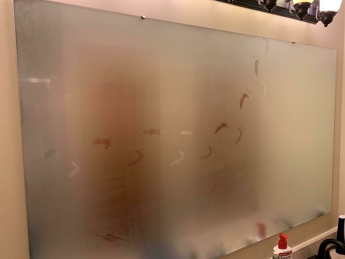 Small footprints on a mirror 