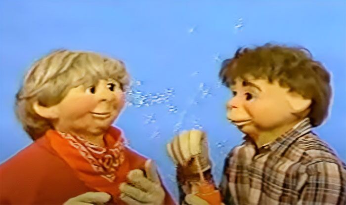 Cartoon characters blowing bubbles in Peppermint Park