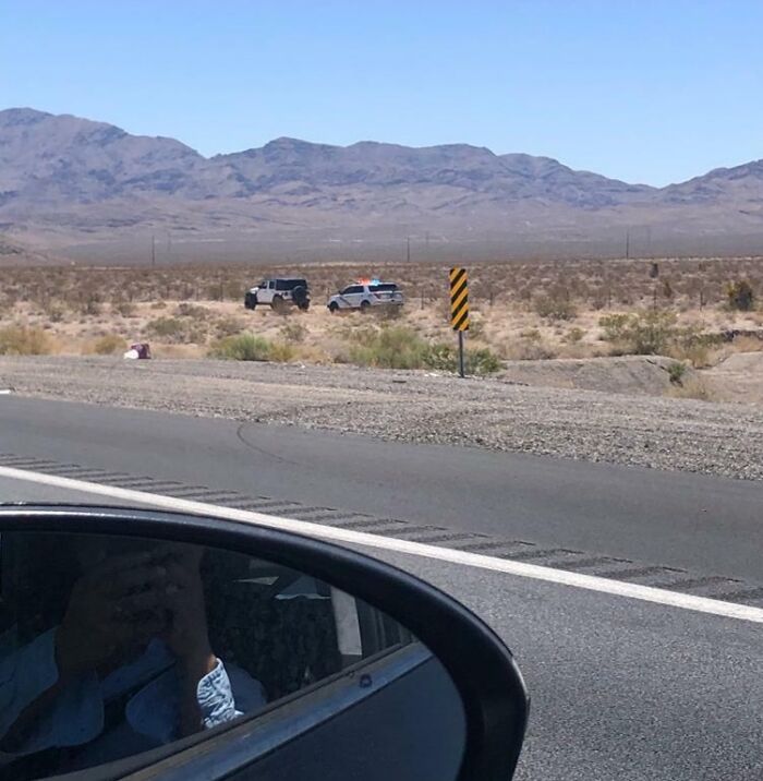 This Guy Decided To Do Off-Road To Circumvent Traffic Jam