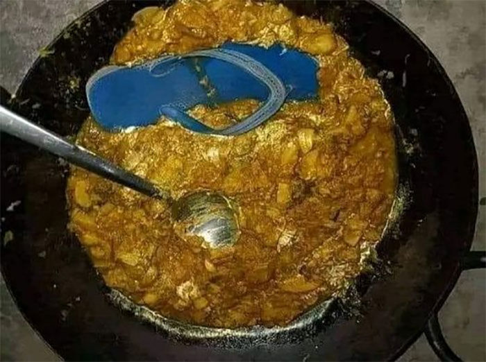 Random-Weird-Pictures-By-Things-In-Places