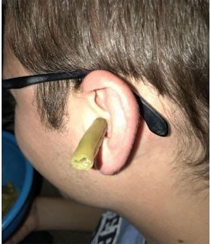 Random-Weird-Pictures-By-Things-In-Places