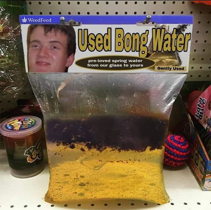 Random-Weird-Pictures-By-Things-In-Places