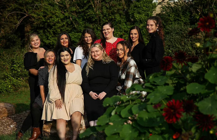 Groom Failed To Show Up For His Wedding, But The Bride Still Continued With The Celebration