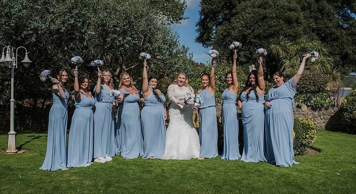 Groom Failed To Show Up For His Wedding, But The Bride Still Continued With The Celebration