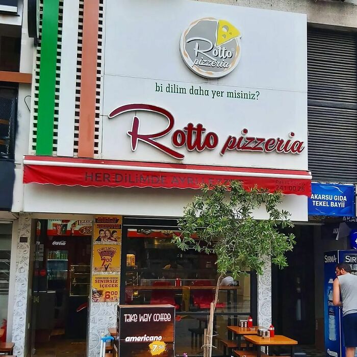 "Rotto" Means Broken, Ruined, Fractured