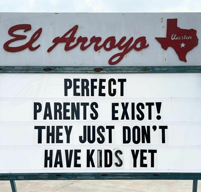 Hillarious-Restaurant-Signs-Elarroyo