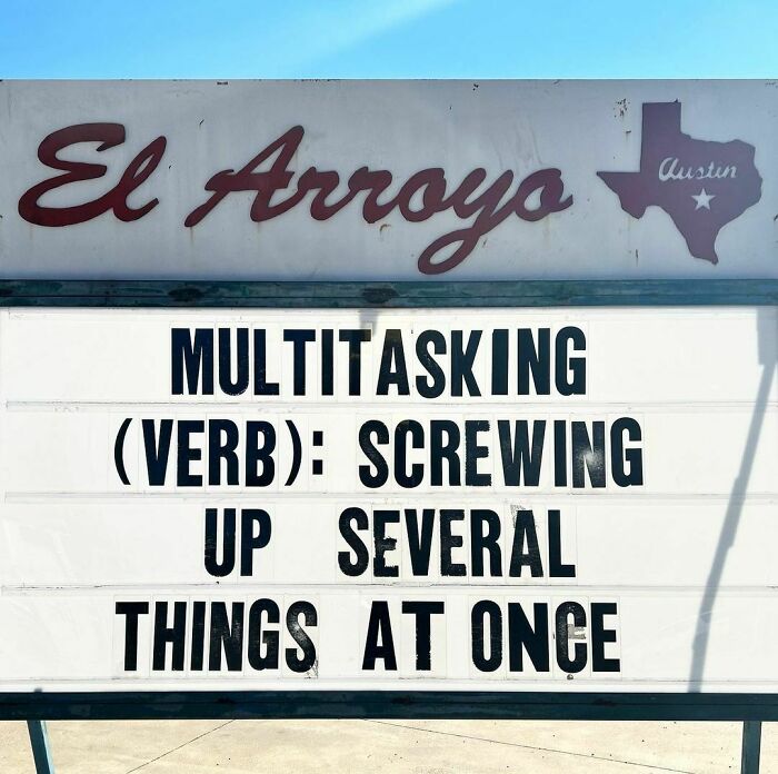 Hillarious-Restaurant-Signs-Elarroyo