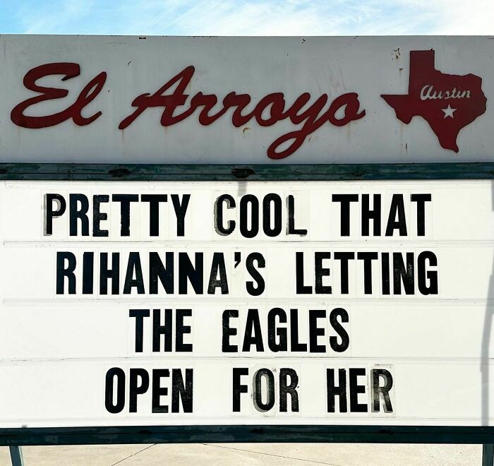 Hillarious-Restaurant-Signs-Elarroyo