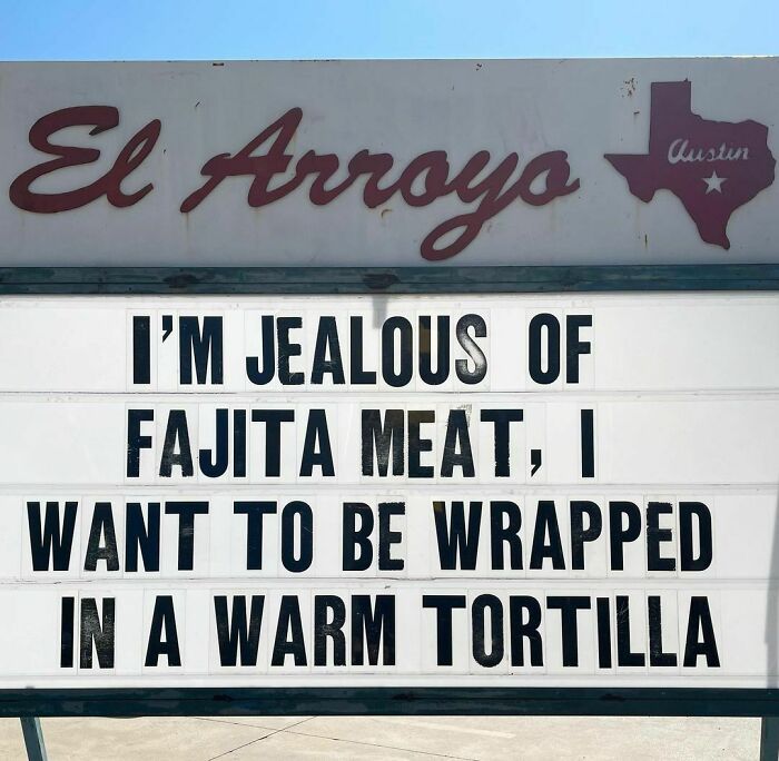 Hillarious-Restaurant-Signs-Elarroyo