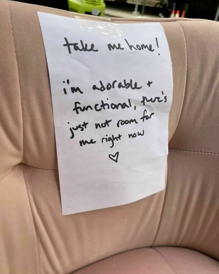 Hinge X Stooping NYC. Look At This Cutie On 98th Between 5th And Madison! 