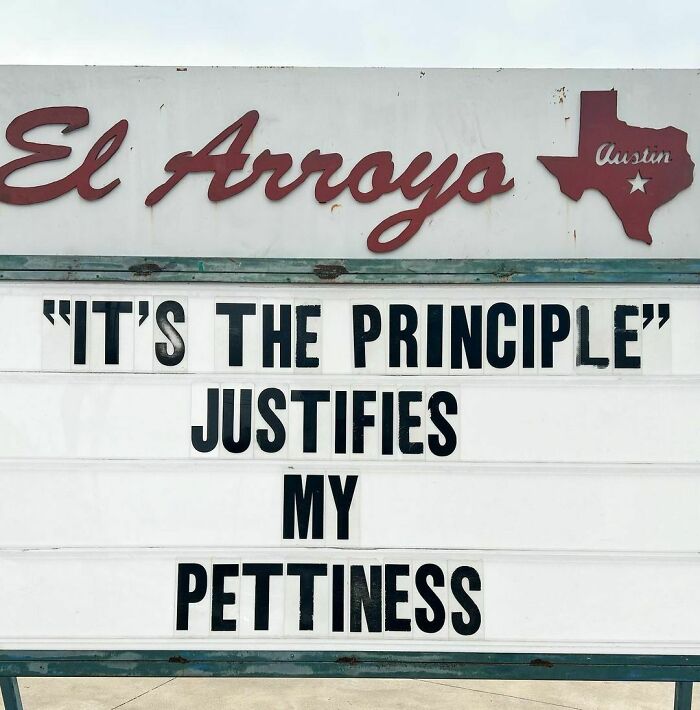 Hillarious-Restaurant-Signs-Elarroyo