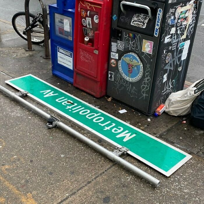 While There Isn’t A Lot Of Stooping Today… There Is This. Tag A Williamsburger That Needs This! Union And Metropolitan 