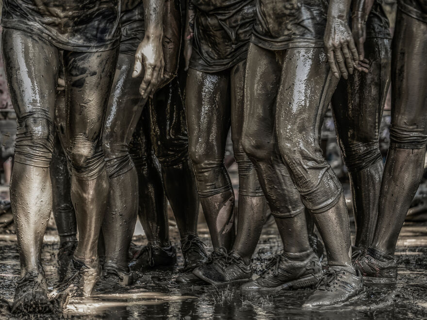 Temporary Bronze Statue By Klaus Lenzen