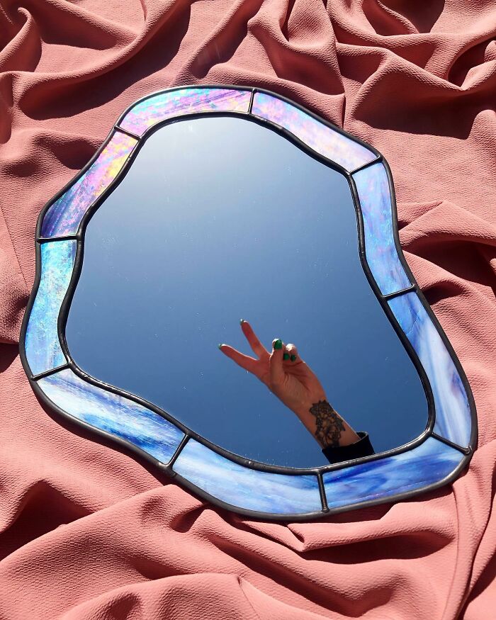 Meet The Psychedelic Mirrors Of An La Artist