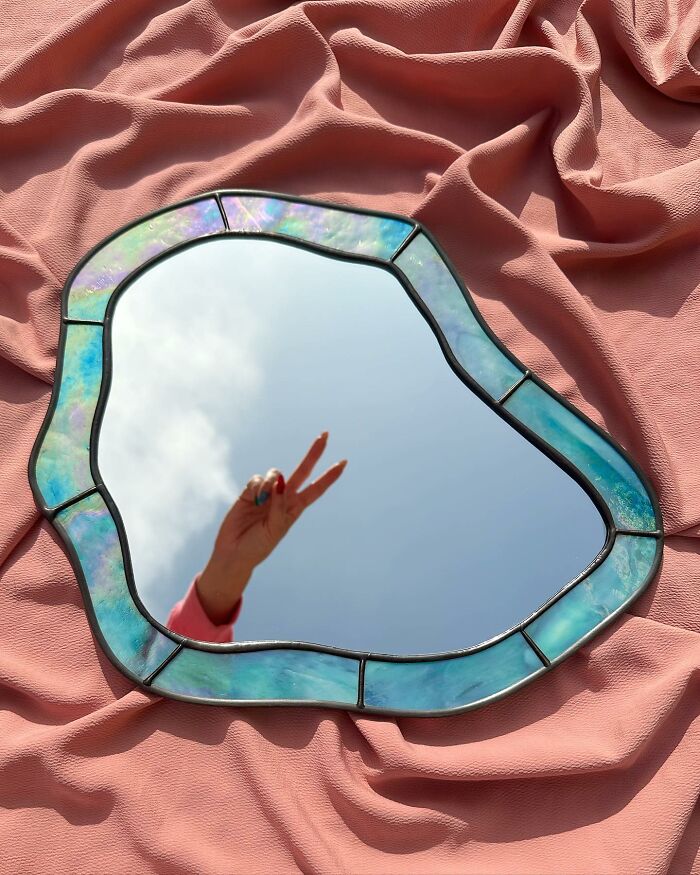 Meet The Psychedelic Mirrors Of An La Artist