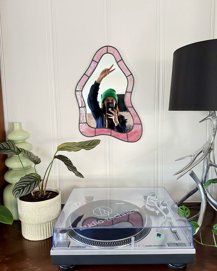 Meet The Psychedelic Mirrors Of An La Artist