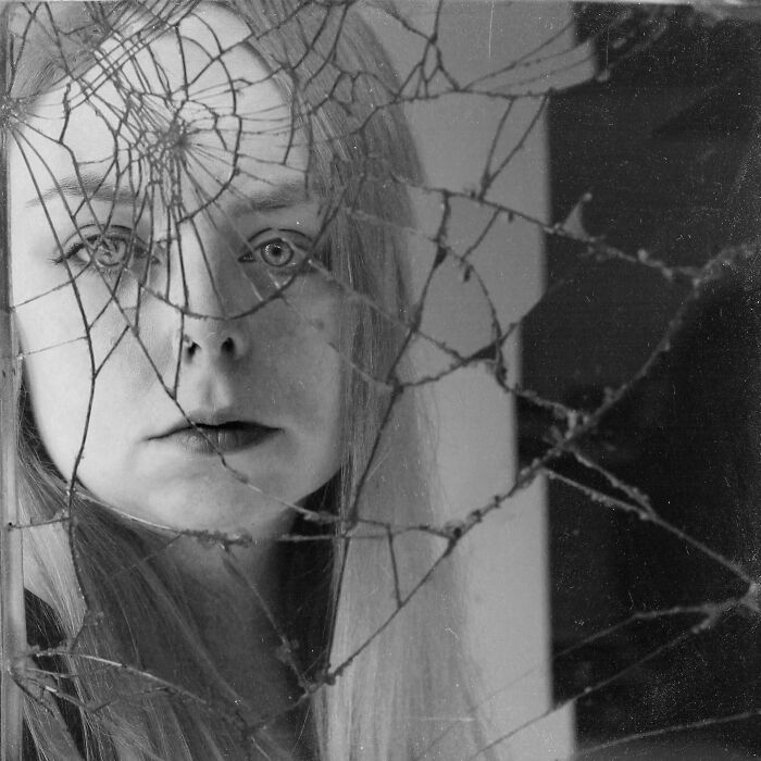 A Visual Exploration Of Narcissistic Abuse And Recovery (15 Photos)