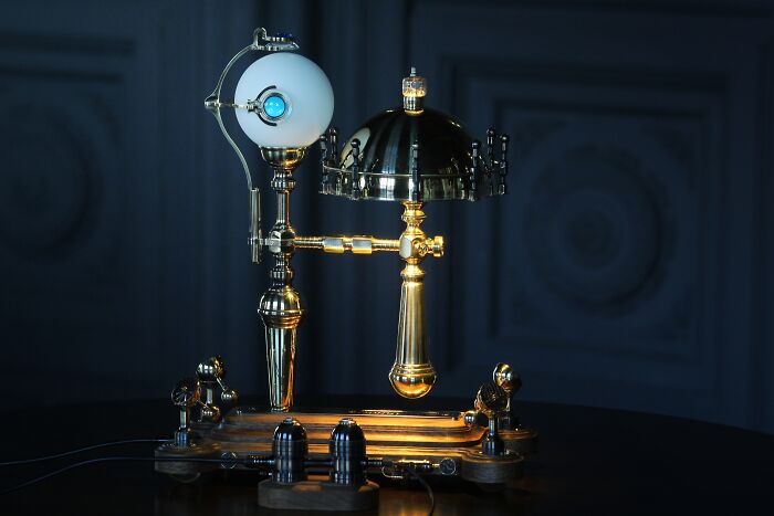 I Create Steampunk-Inspired Lamps By Combining The Past And The Future In An Aesthetically Pleasing, But Unique Style