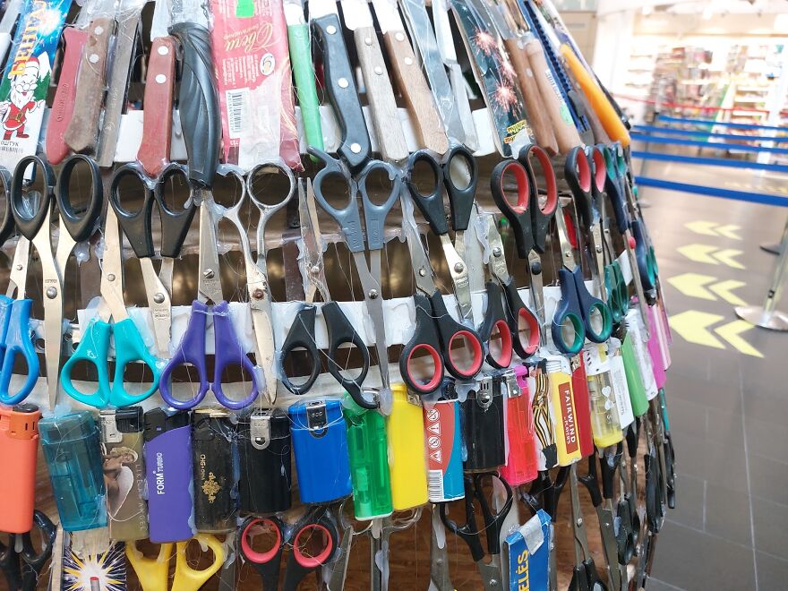 Vilnius Airport Transformed 1,000 Banned Items From Planes Into A One-Of-A-Kind Easter Egg Vilnius Airport Transformed 1,000 Banned Items From Planes Into A One-Of-A-Kind Easter Egg