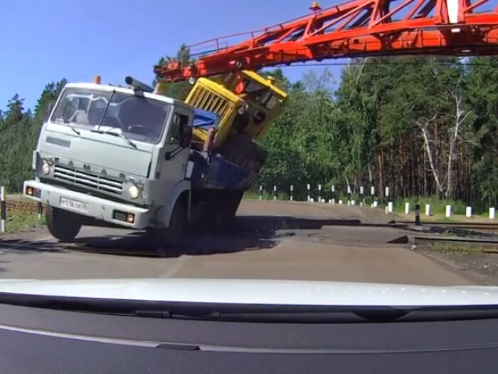 Was It Worth It To Try And Save Yourself 3 Seconds Dumbass?