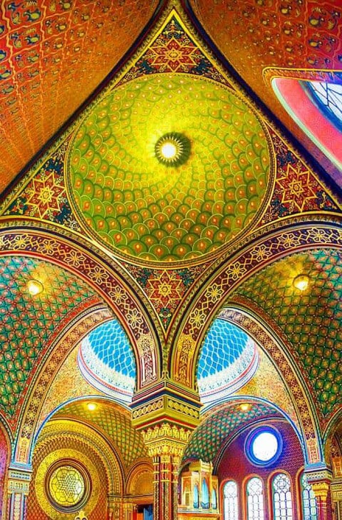 The Spanish Synagogue Is The Most Recent Synagogue In The Prague Jewish Town