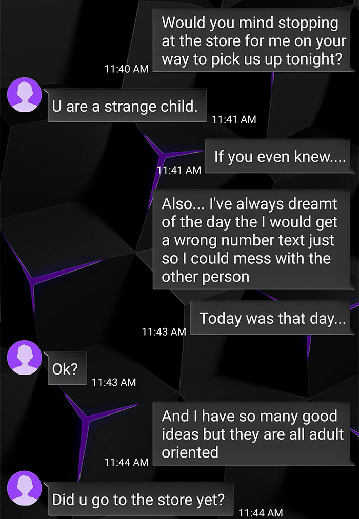 "You Are A Strange Child": Angry Mom Accidentally Texts A 35-Year-Old Guy Instead Of Her Daughter, Things Escalate Quickly