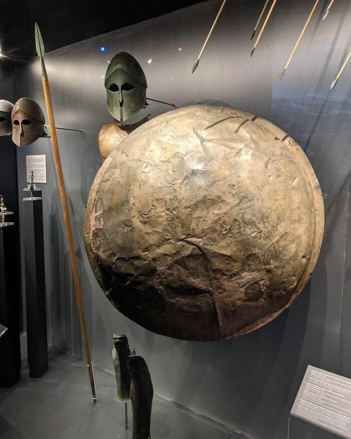 "Then We Will Fight In The Shade" - Actual Arrowheads From The Battle Of Thermopylae And Greek Shield