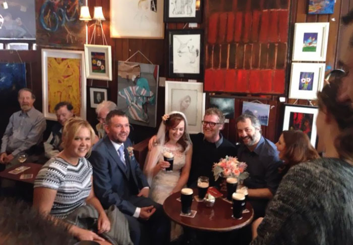 Amy Schumer, Glen Hansard And Judd Apatow Showed Up For This Wedding