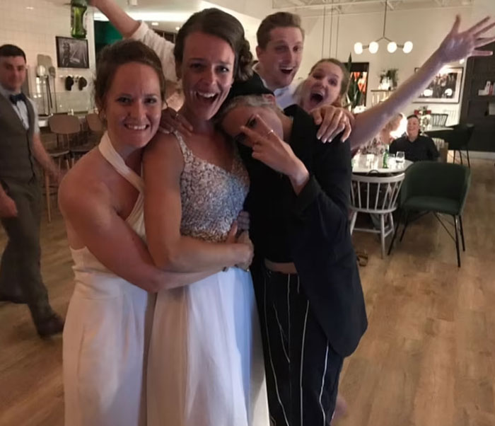 Back In July 2017, Kirsten And Kayleigh Jennings Were Shocked When Kristen Stewart And Stella Maxwell Crashed Their Wedding In Winnipeg, Canada