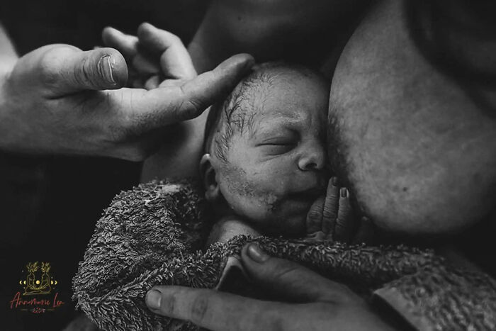 Best In Postpartum: Black & White: "Peaceful Arrival", Annemarie Fuckel , Germany